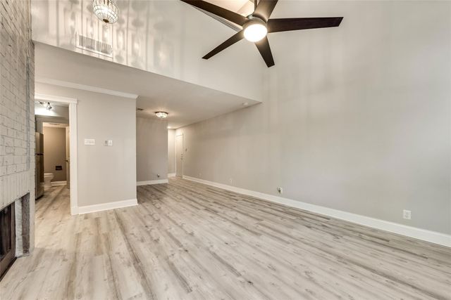 18240 Midway Road 302, Dallas, TX 75287
