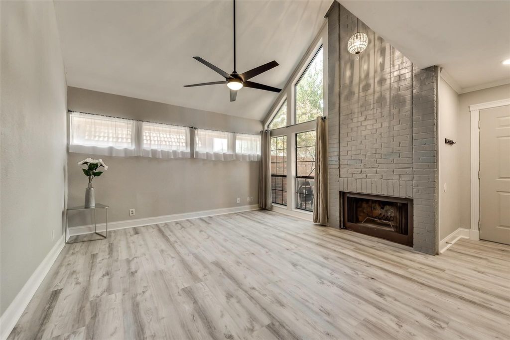 18240 Midway Road 302, Dallas, TX 75287
