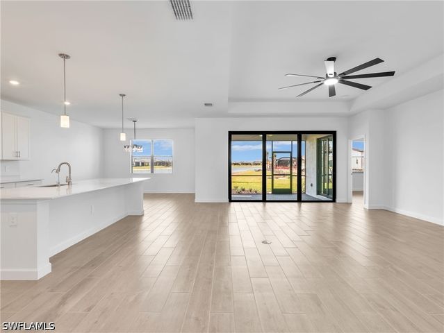 21143 Verawood LOOP, Estero, FL 33928