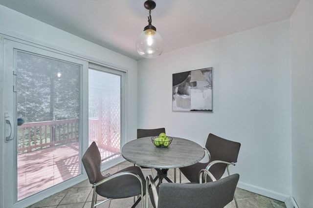 86 White St C, Lowell, MA 01854