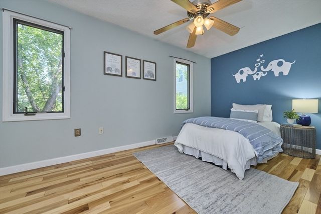 86 White St C, Lowell, MA 01854