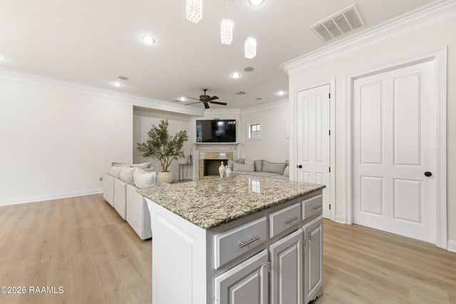308 Nanterre Lane, Lafayette, LA 70507