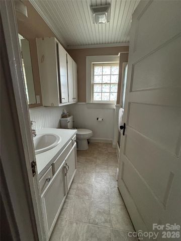 204 E Hargrave Street, Wadesboro, NC 28170