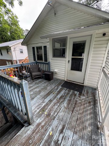 204 E Hargrave Street, Wadesboro, NC 28170