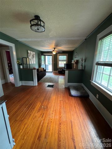 204 E Hargrave Street, Wadesboro, NC 28170