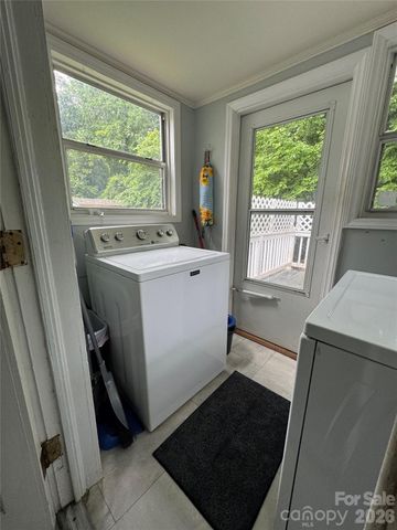 204 E Hargrave Street, Wadesboro, NC 28170