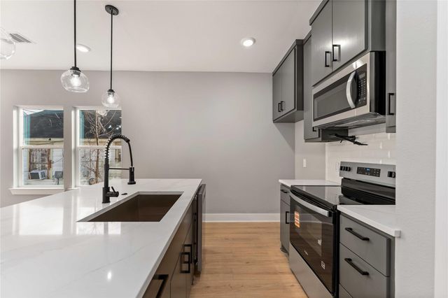 3220 Josephine Street, Houston, TX 77026