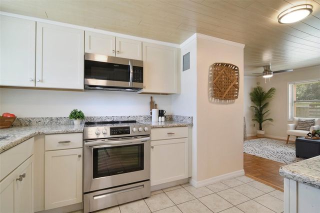 1012 W FAIRBANKS AVENUE, Orlando, FL 32804