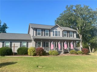 441 SEIGLER Road, Iva, SC 29655