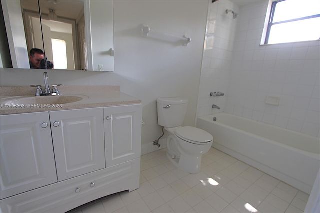 656 NW 114th Avenue 103, Sweetwater, FL 33172