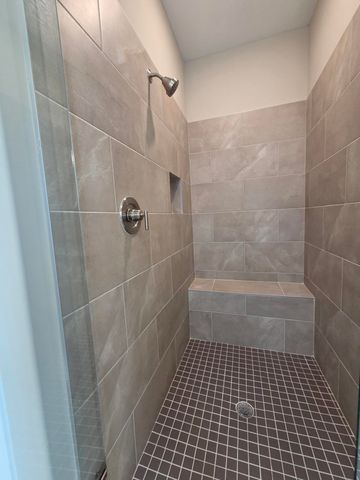 115 LIVE OAK CV, Oakland, TN 38060