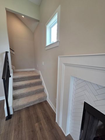 115 LIVE OAK CV, Oakland, TN 38060