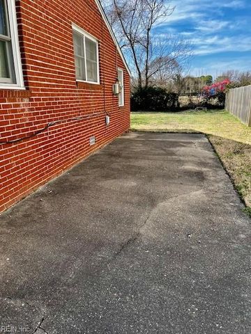 1119 N Mallory ST, Hampton, VA 23663