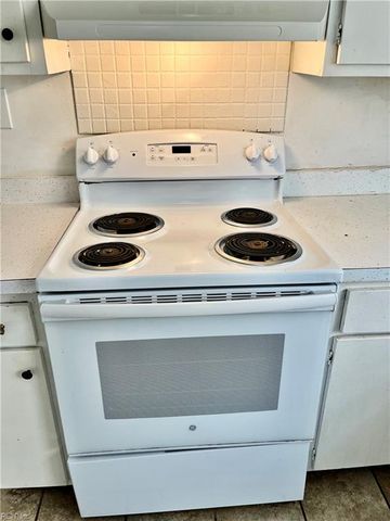 1119 N Mallory ST, Hampton, VA 23663