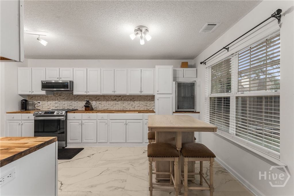 Image 19 of property listing at 44 Plantation Court, Rincon, GA 31326
