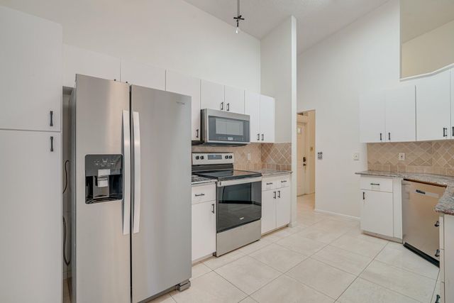 6209 Pond Tree Court, Greenacres, FL 33463