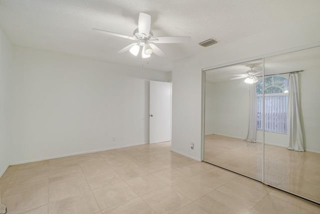 6209 Pond Tree Court, Greenacres, FL 33463