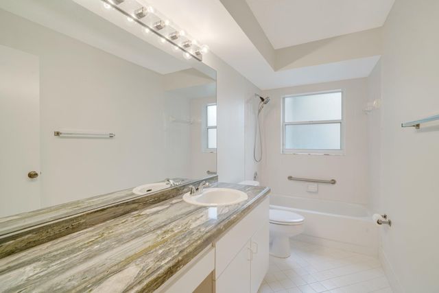 6209 Pond Tree Court, Greenacres, FL 33463