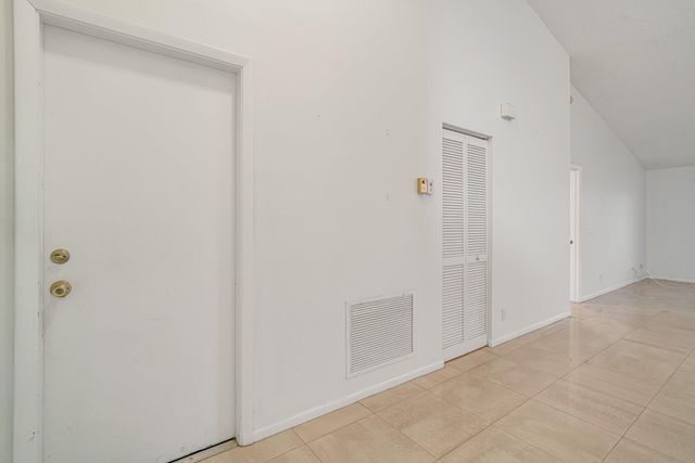 6209 Pond Tree Court, Greenacres, FL 33463