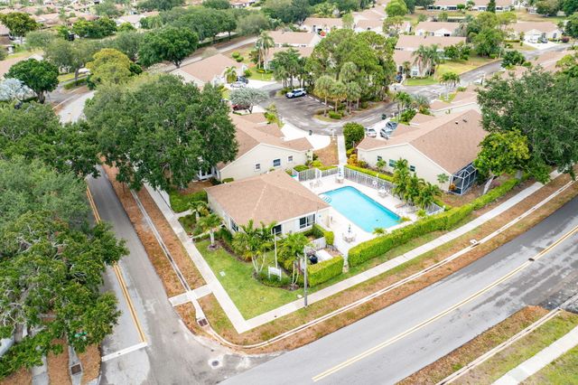 6209 Pond Tree Court, Greenacres, FL 33463