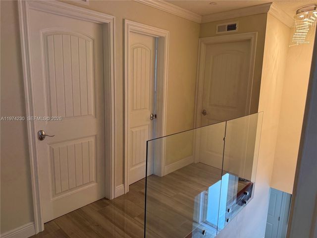 6951 W Wedgewood Ave 0, Davie, FL 33331