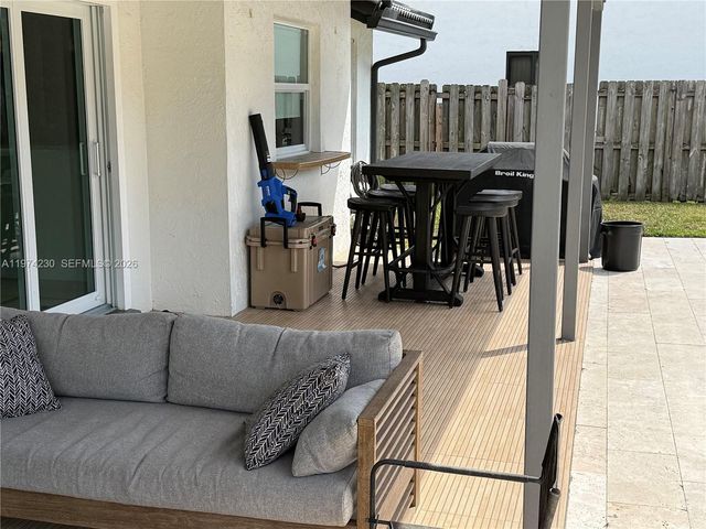 6951 W Wedgewood Ave 0, Davie, FL 33331