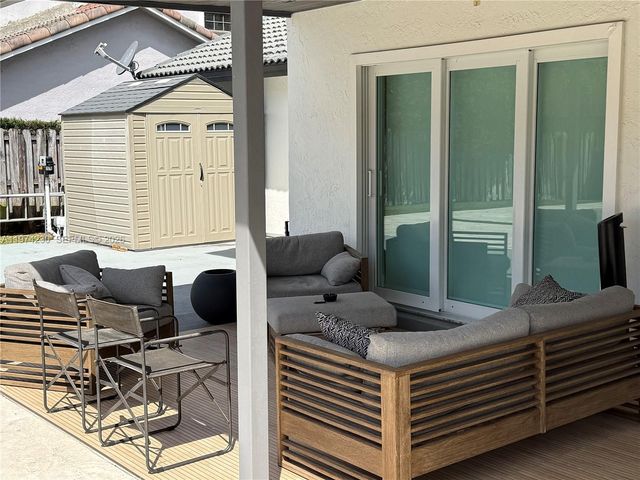 6951 W Wedgewood Ave 0, Davie, FL 33331