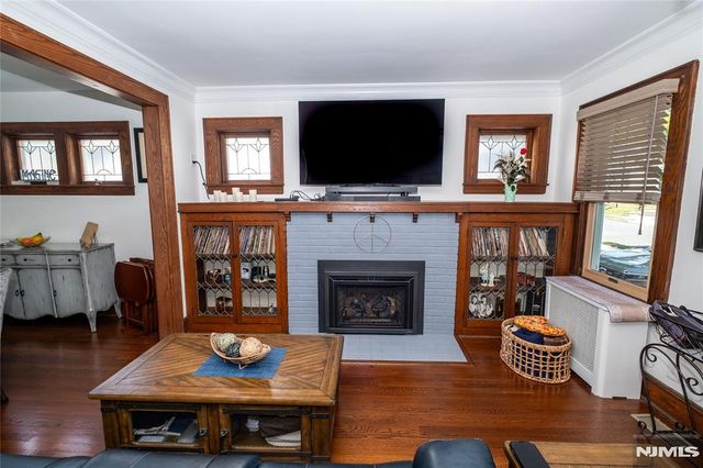 19 Overlook Terrace, Maplewood, NJ 07040