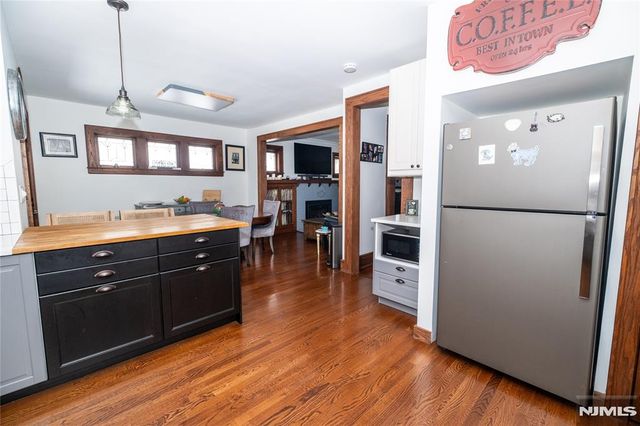 19 Overlook Terrace, Maplewood, NJ 07040