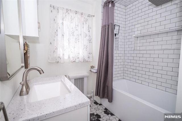 19 Overlook Terrace, Maplewood, NJ 07040