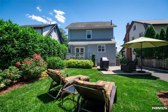 19 Overlook Terrace, Maplewood, NJ 07040