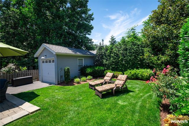 19 Overlook Terrace, Maplewood, NJ 07040