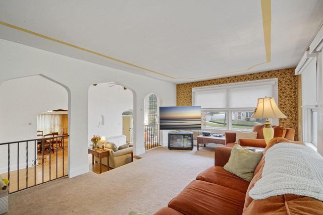 4749 N 75th STREET, Milwaukee, WI 53218