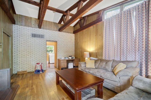 4749 N 75th STREET, Milwaukee, WI 53218