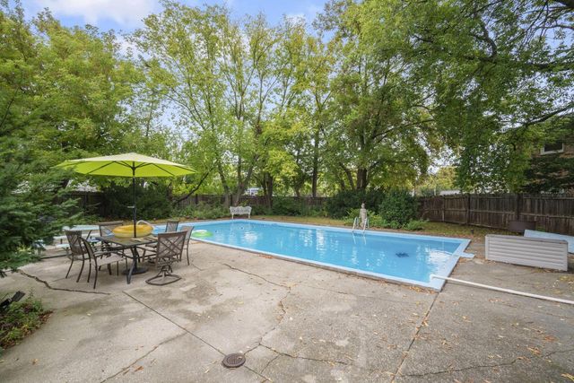 4749 N 75th STREET, Milwaukee, WI 53218