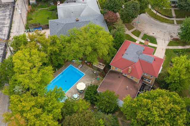 4749 N 75th STREET, Milwaukee, WI 53218