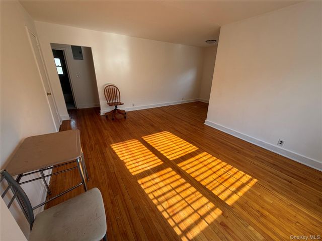 196-61 69th Avenue 1, Fresh Meadows, NY 11365