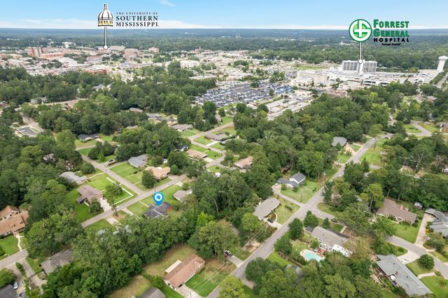3206 Brookwood Dr., Hattiesburg, MS 39401