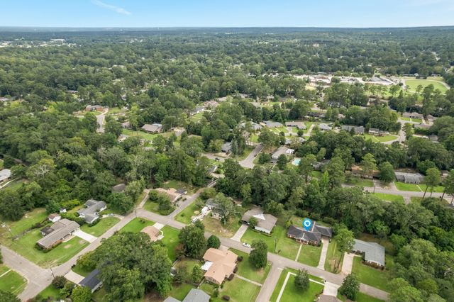 3206 Brookwood Dr., Hattiesburg, MS 39401