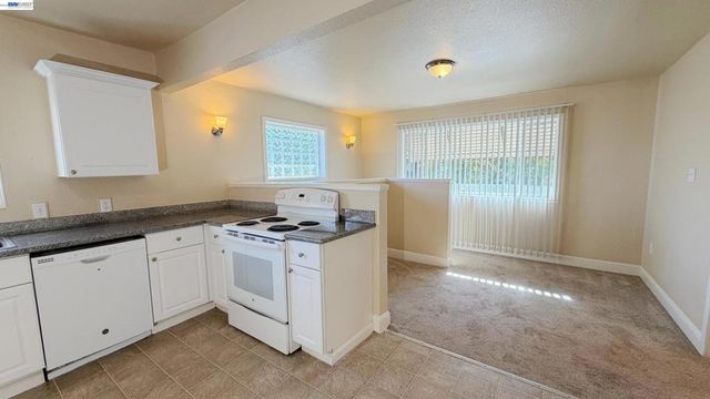 7 Howard Ave, Vallejo, CA 94590
