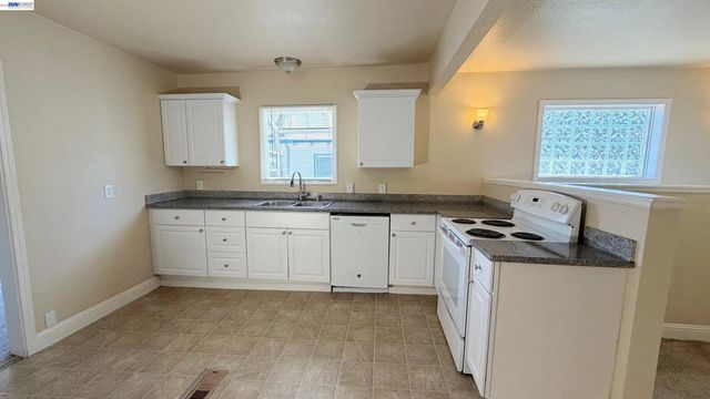 7 Howard Ave, Vallejo, CA 94590