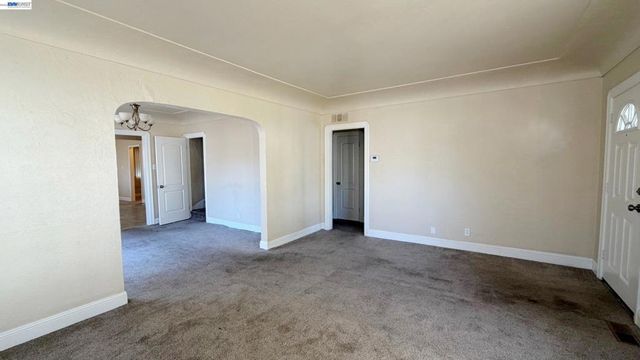 7 Howard Ave, Vallejo, CA 94590