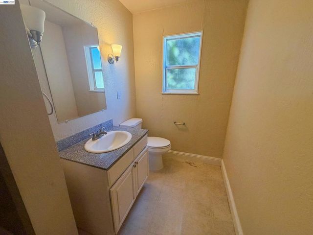 7 Howard Ave, Vallejo, CA 94590