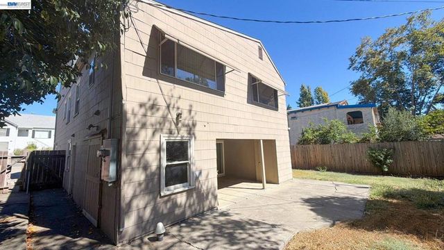 7 Howard Ave, Vallejo, CA 94590