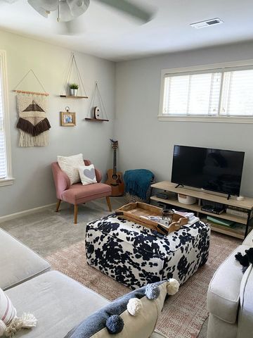 3703 Woodmont Blvd UpperA, Nashville, TN 37215