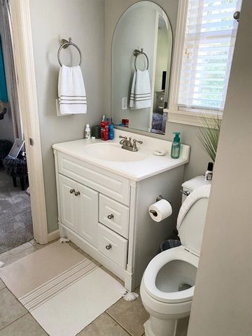 3703 Woodmont Blvd UpperA, Nashville, TN 37215