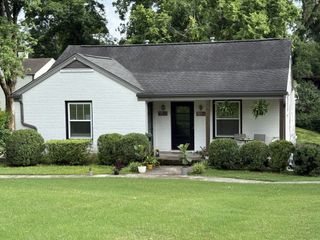 3703 Woodmont Blvd UpperA, Nashville, TN 37215