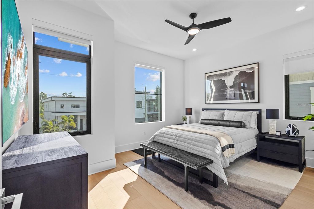 Image 29 of property listing at 805 W INDIANA AVENUE, Tampa, FL 33603