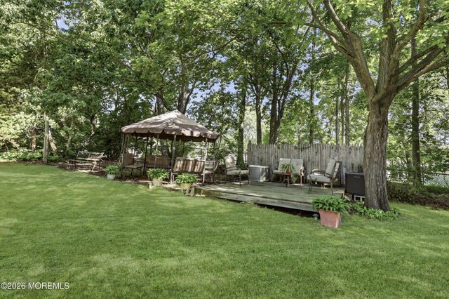 26 Newport Drive, Howell, NJ 07731
