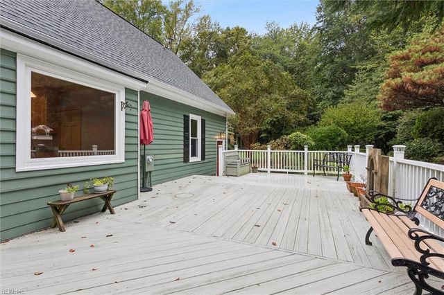 101 Lakeshead DR, Williamsburg, VA 23185